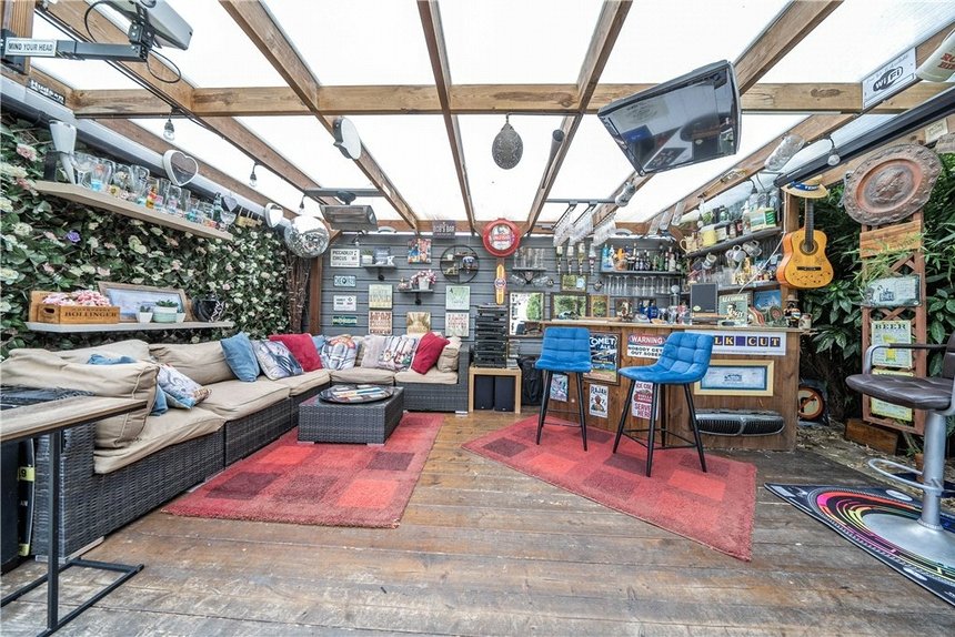 under offer cornwall road london 16569 - Gibbs Gillespie
