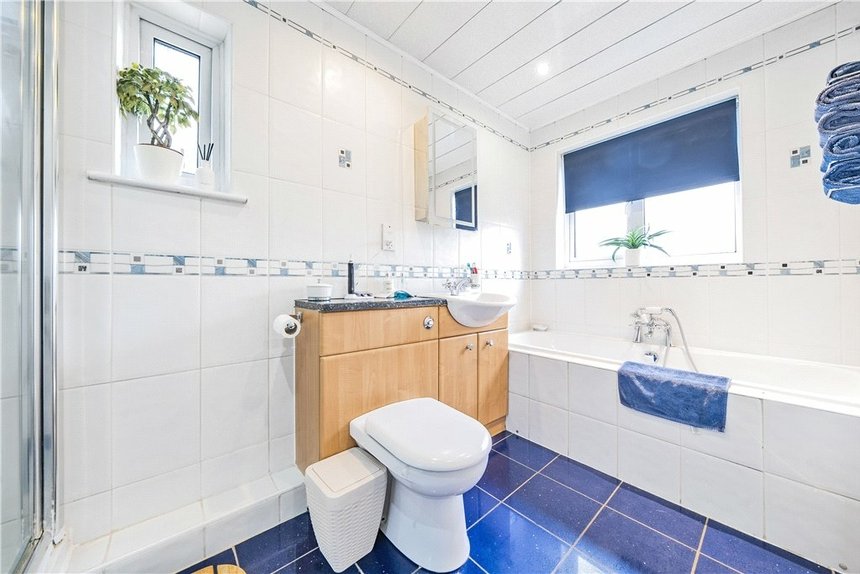 under offer cornwall road london 16569 - Gibbs Gillespie