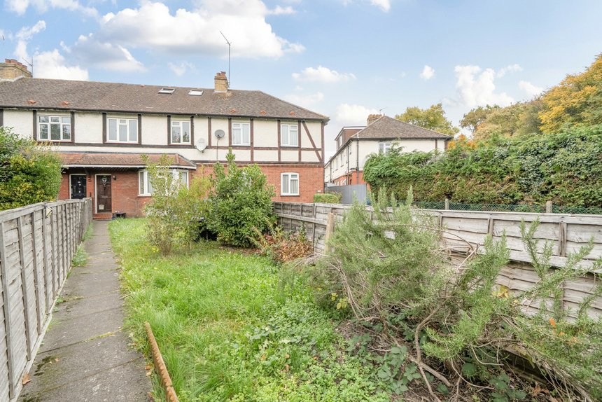 under offer lionel road north london 16644 - Gibbs Gillespie