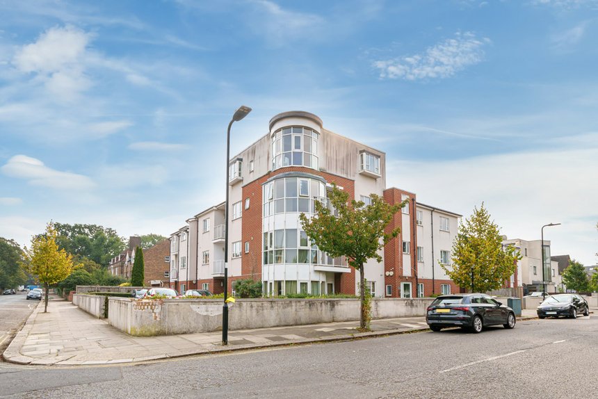 for sale hillcrest road london 16685 - Gibbs Gillespie