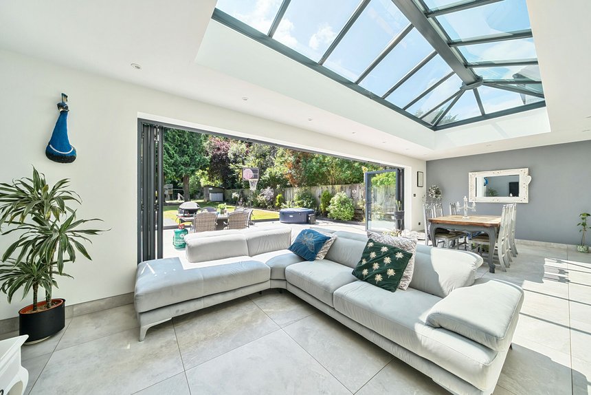 for sale oaklands avenue london 16814 - Gibbs Gillespie