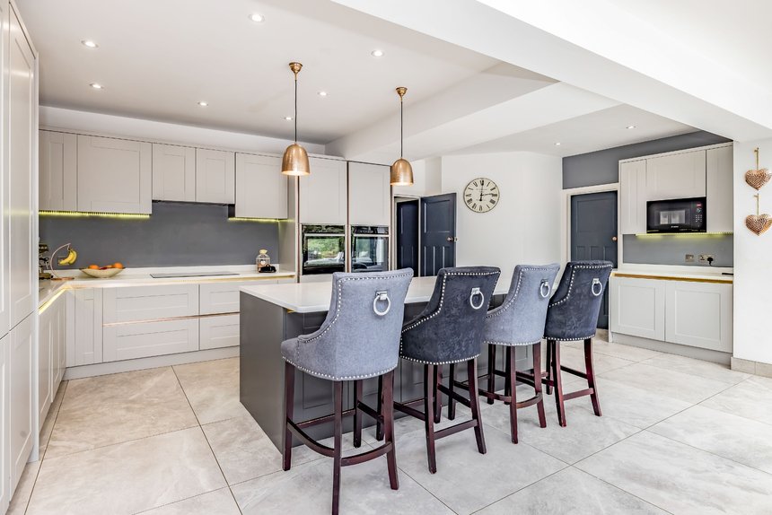 for sale oaklands avenue london 16814 - Gibbs Gillespie