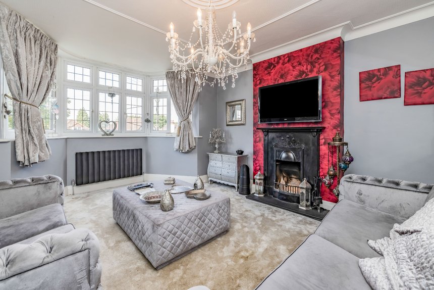 for sale oaklands avenue london 16814 - Gibbs Gillespie