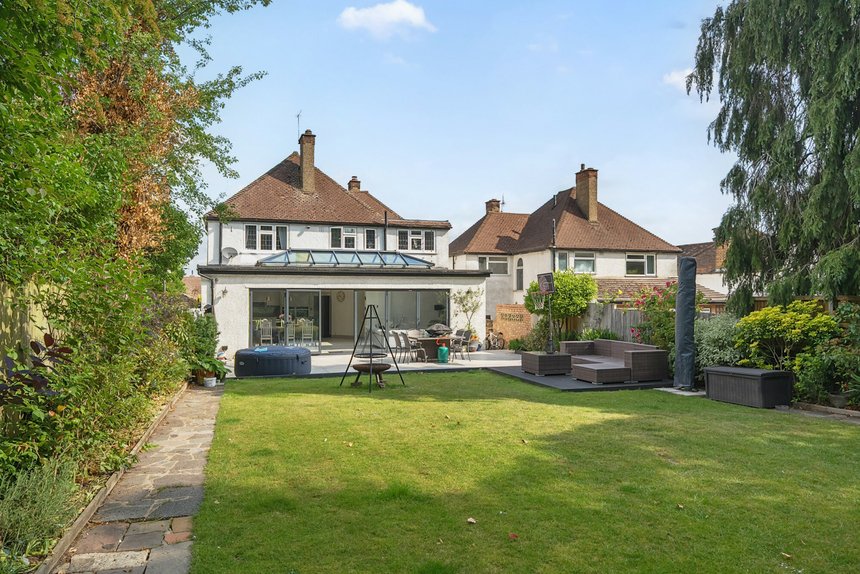 for sale oaklands avenue london 16814 - Gibbs Gillespie