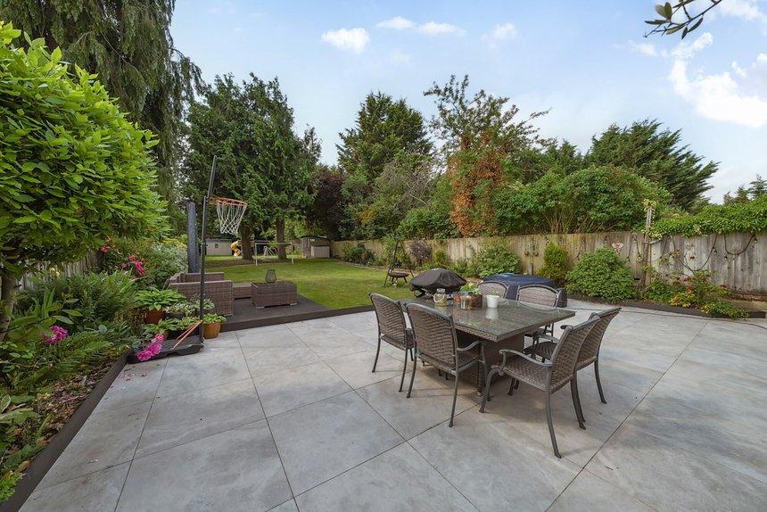 for sale oaklands avenue london 16814 - Gibbs Gillespie