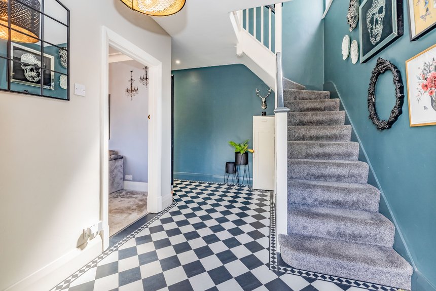 for sale oaklands avenue london 16814 - Gibbs Gillespie