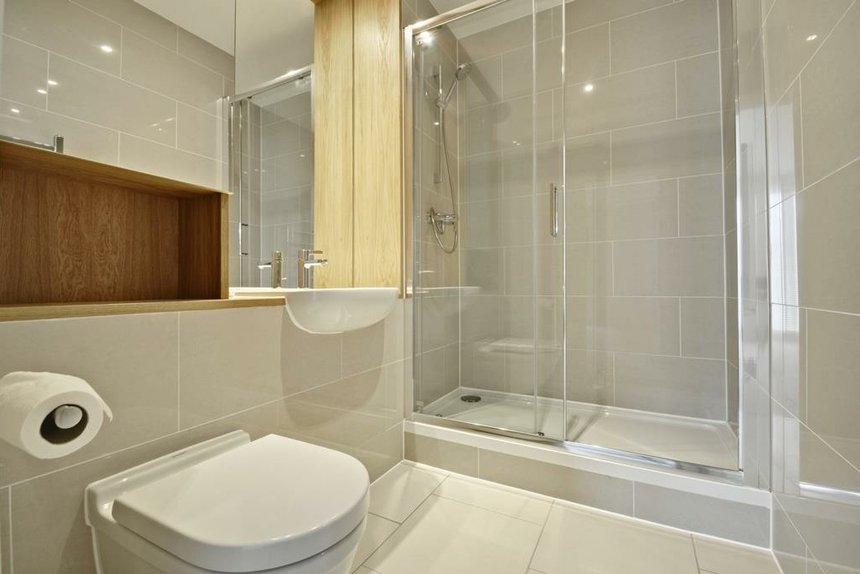 available flat 8 london 16970 - Gibbs Gillespie