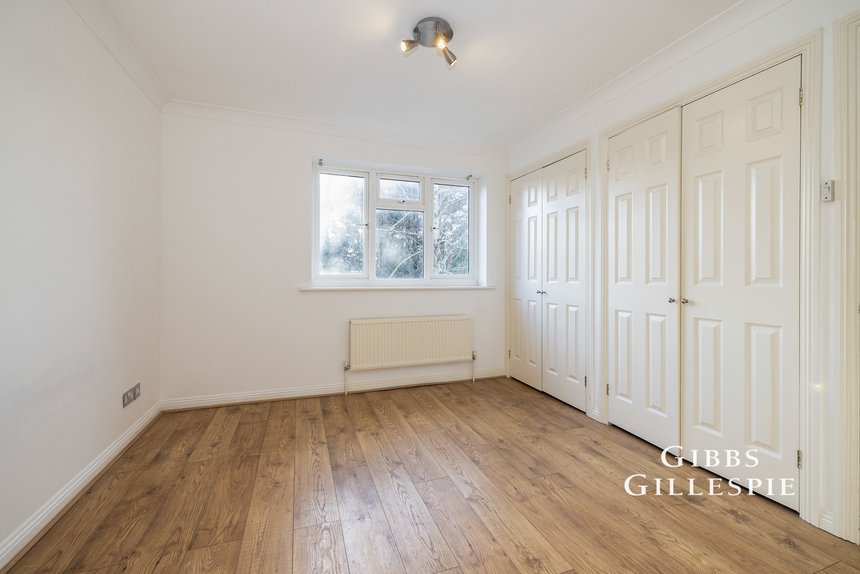 to let baycroft close london 17051 - Gibbs Gillespie