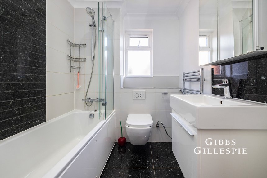 to let baycroft close london 17051 - Gibbs Gillespie