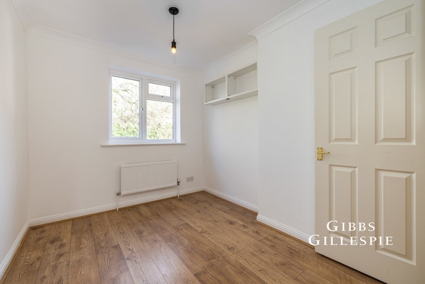 to let baycroft close london 17051 - Gibbs Gillespie