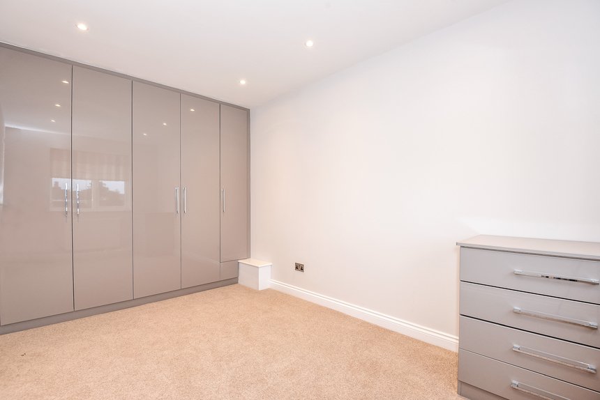 let agreed flat 1 london 17066 - Gibbs Gillespie