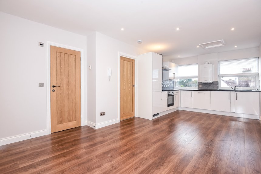 let agreed flat 1 london 17066 - Gibbs Gillespie