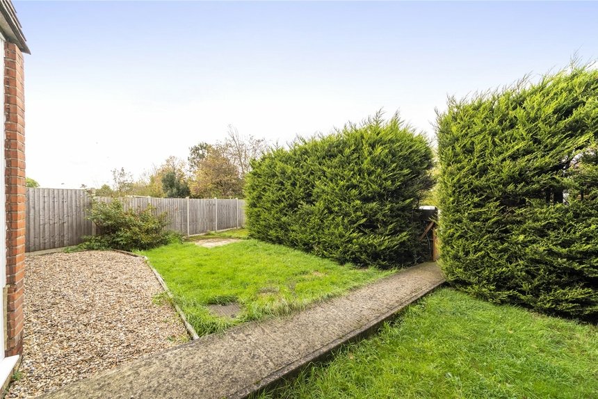 under offer greystoke park terrace london 17104 - Gibbs Gillespie