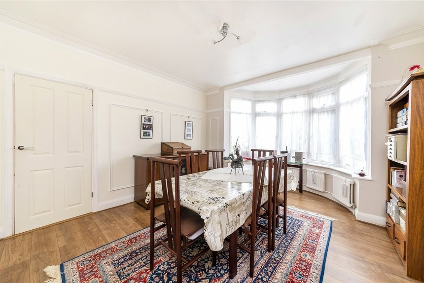 under offer greystoke park terrace london 17104 - Gibbs Gillespie