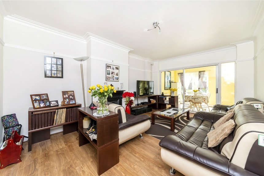 under offer greystoke park terrace london 17104 - Gibbs Gillespie