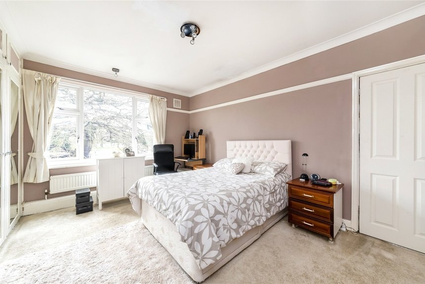 under offer greystoke park terrace london 17104 - Gibbs Gillespie