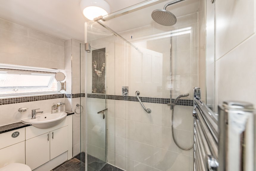 4 bedroom House for sale in Rickmansworth Road, Northwood, Middlesex