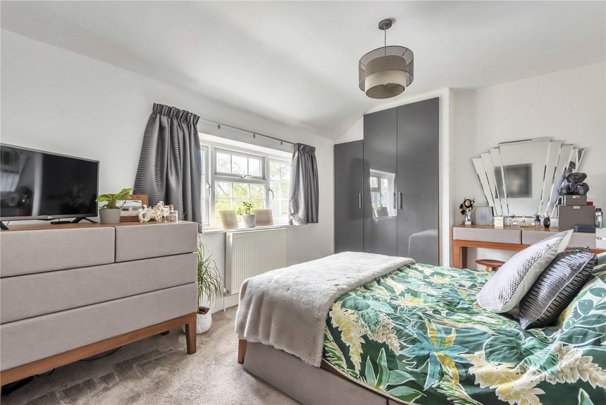 under offer cordingley road london 17244 - Gibbs Gillespie