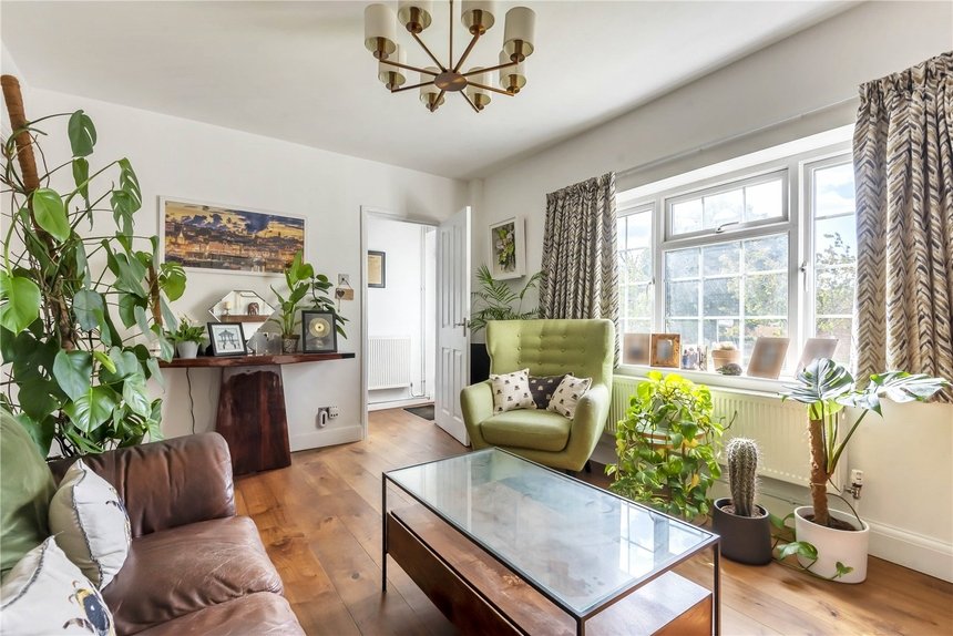 under offer cordingley road london 17244 - Gibbs Gillespie