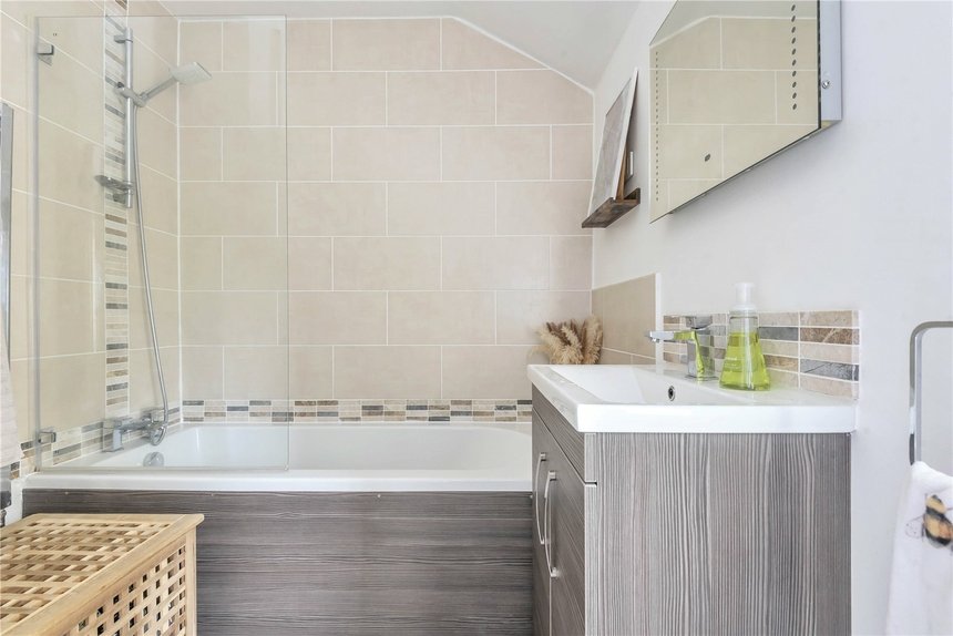 under offer cordingley road london 17244 - Gibbs Gillespie