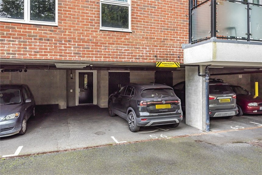 sold mill drive london 17296 - Gibbs Gillespie