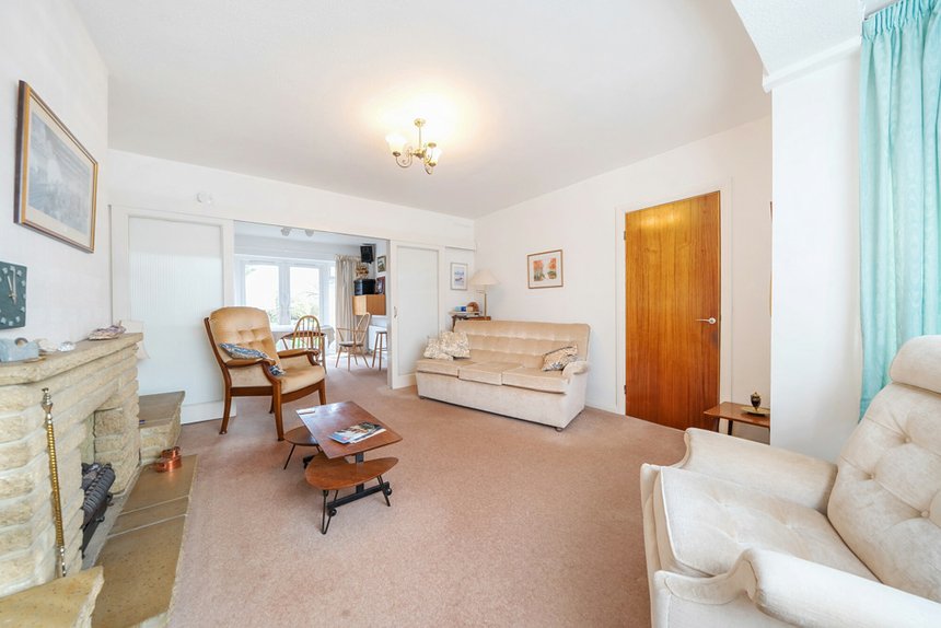 under offer edinburgh drive london 18038 - Gibbs Gillespie