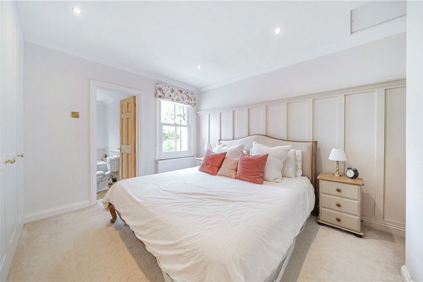 for sale hallowell road london 18057 - Gibbs Gillespie
