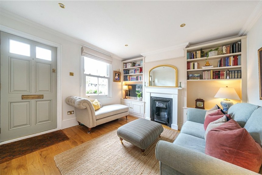 for sale hallowell road london 18057 - Gibbs Gillespie