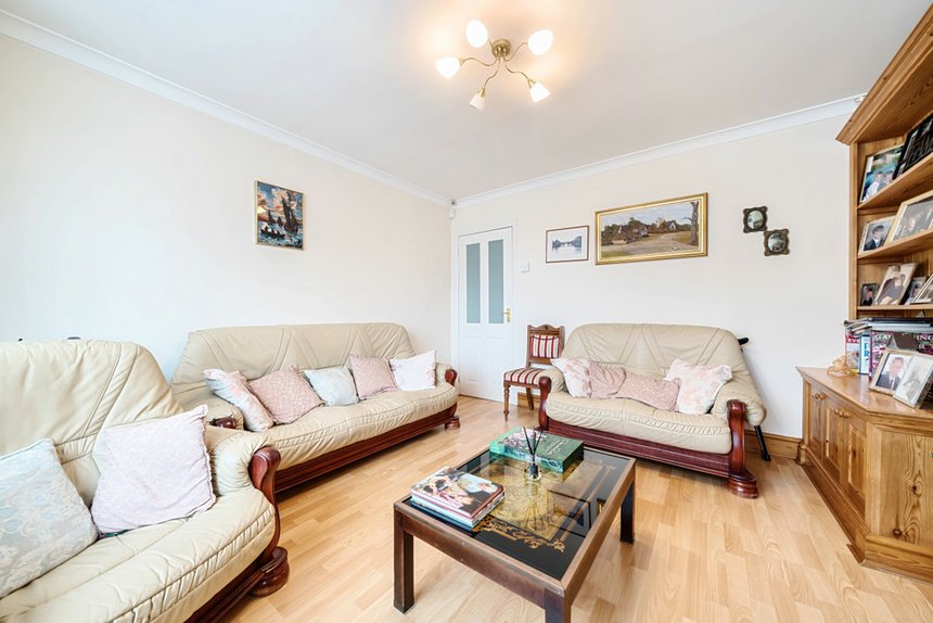 under offer hunters hill london 18085 - Gibbs Gillespie