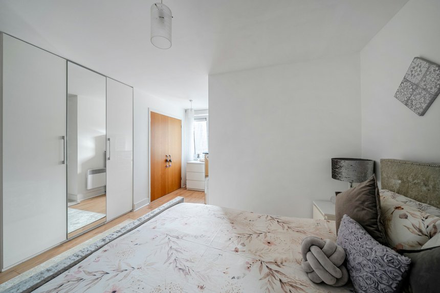 for sale redford way london 18469 - Gibbs Gillespie