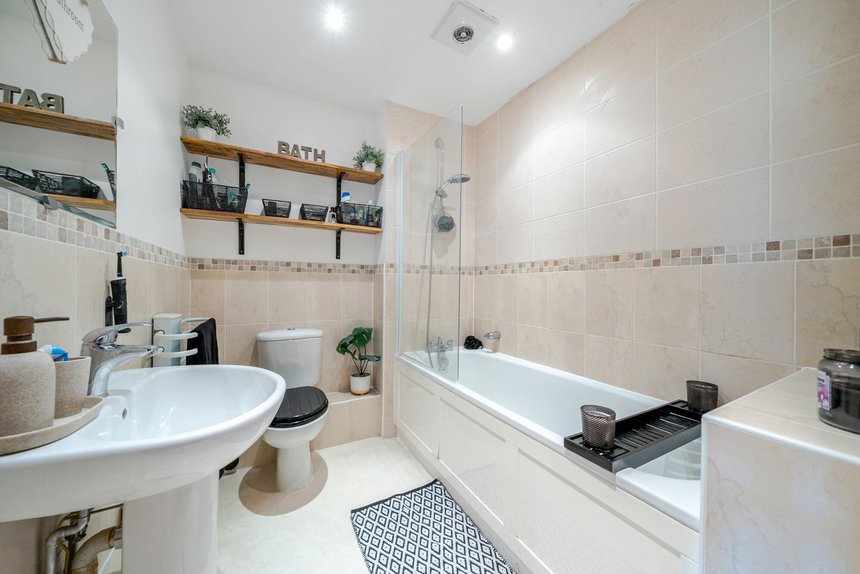 for sale redford way london 18469 - Gibbs Gillespie