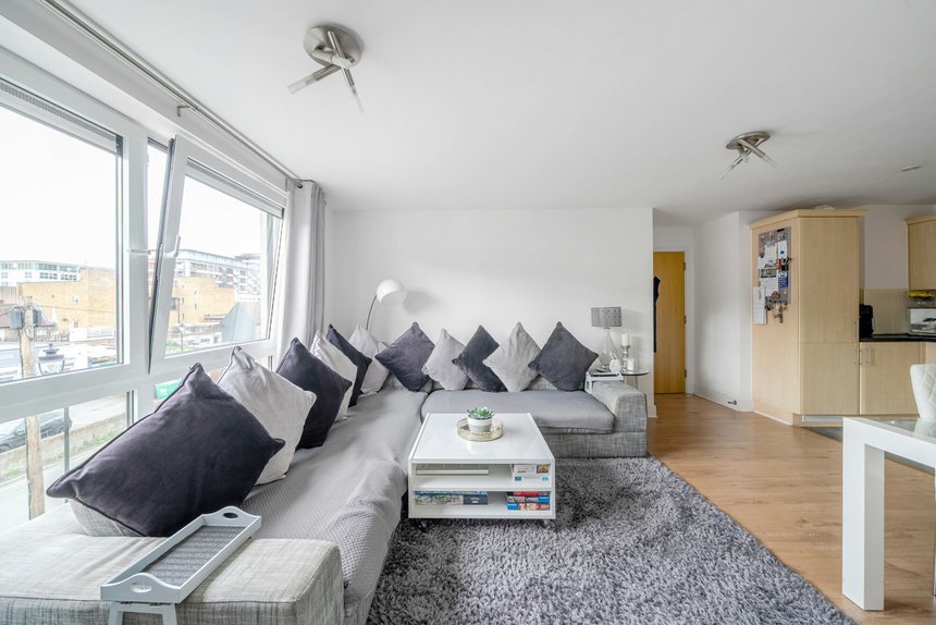 for sale redford way london 18469 - Gibbs Gillespie