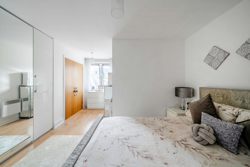 for sale redford way london 18469 - Gibbs Gillespie