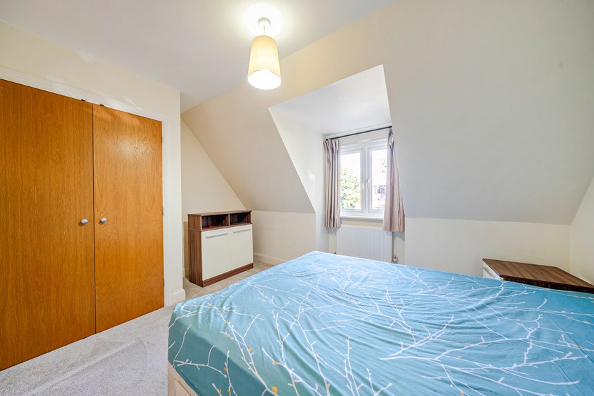 for sale birch view london 18724 - Gibbs Gillespie