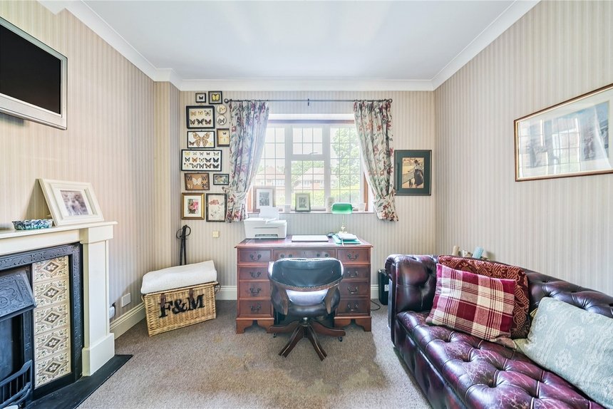 for sale park avenue london 18733 - Gibbs Gillespie