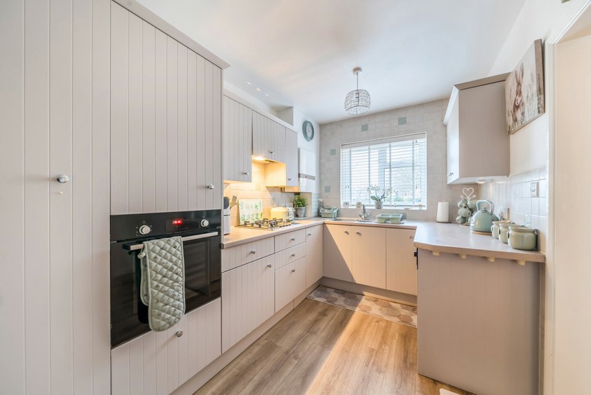 for sale vernon drive london 18924 - Gibbs Gillespie