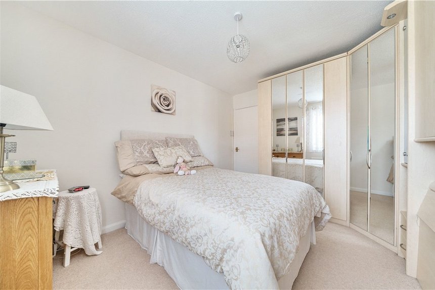 for sale vernon drive london 18924 - Gibbs Gillespie