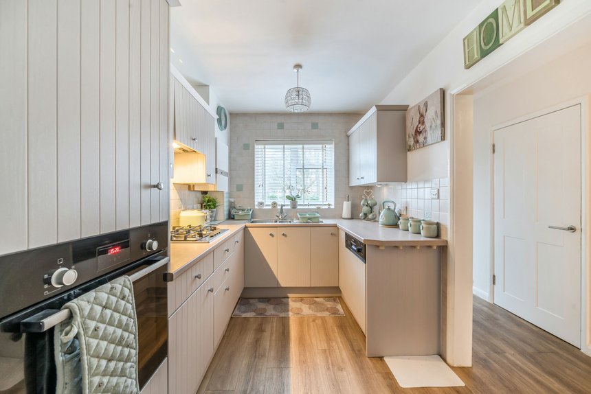 for sale vernon drive london 18924 - Gibbs Gillespie