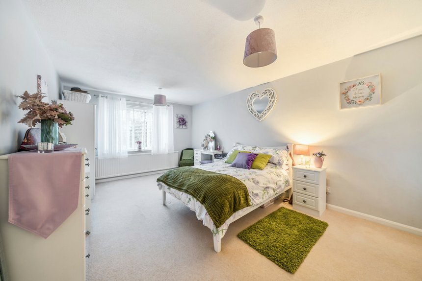 for sale vernon drive london 18924 - Gibbs Gillespie