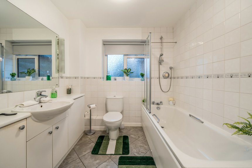 for sale vernon drive london 18924 - Gibbs Gillespie