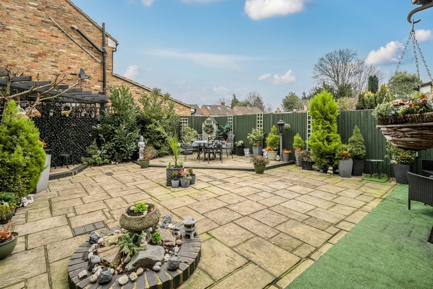 for sale vernon drive london 18924 - Gibbs Gillespie