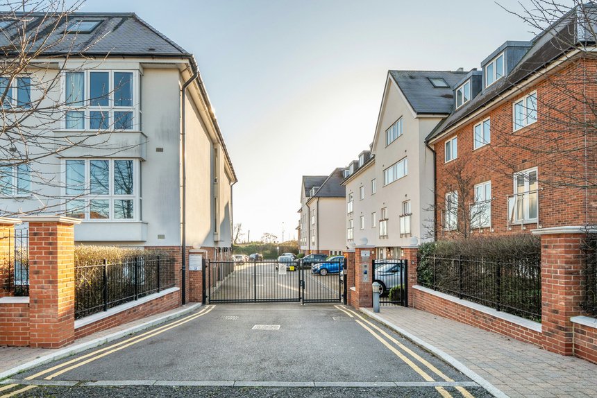 for sale pembroke road london 19281 - Gibbs Gillespie