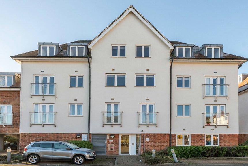 for sale pembroke road london 19281 - Gibbs Gillespie