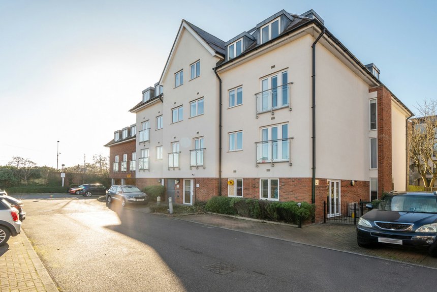 for sale pembroke road london 19281 - Gibbs Gillespie