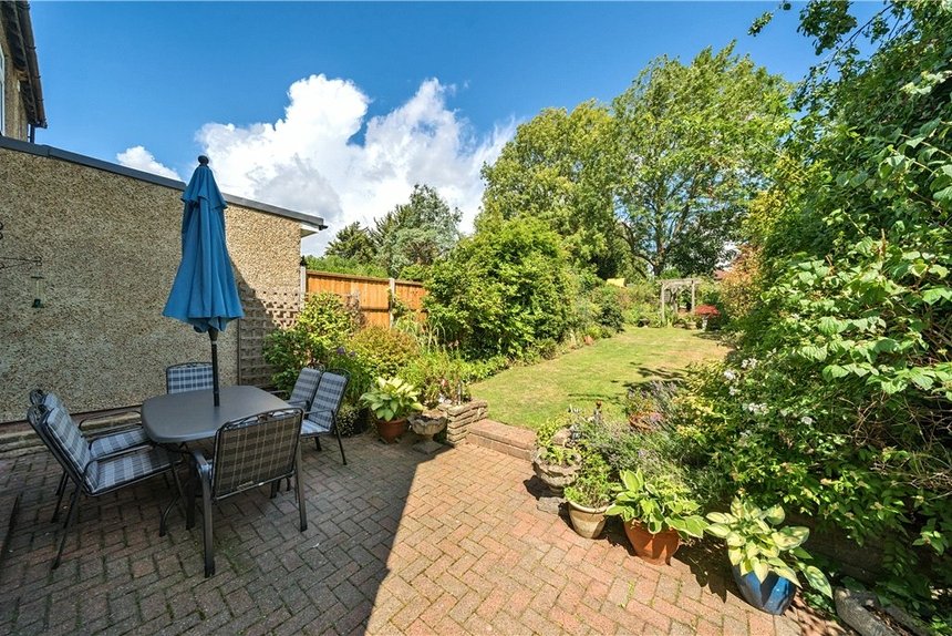 3 bedroom House for sale in Lyndhurst Avenue, Pinner, Middlesex, HA5