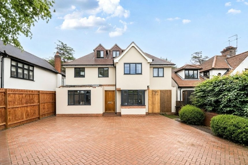 under offer the avenue london 20126 - Gibbs Gillespie