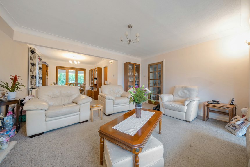 for sale warren road london 20359 - Gibbs Gillespie
