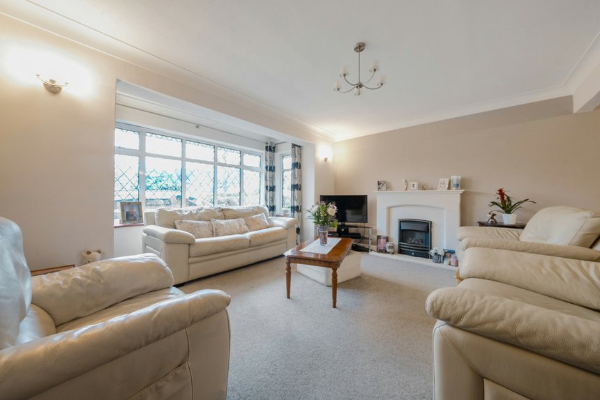 for sale warren road london 20359 - Gibbs Gillespie