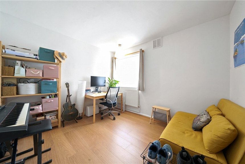 sold glenhurst avenue london 20416 - Gibbs Gillespie