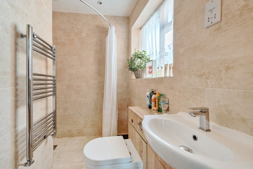 for sale burford close london 20458 - Gibbs Gillespie